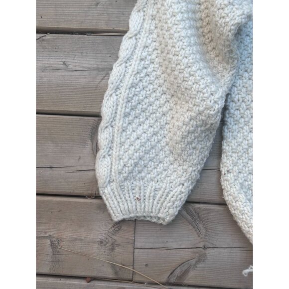 Nuevo Americana Women's Size L Wool Hand Knit Sweater Cardigan Ivory - Picture 6 of 10